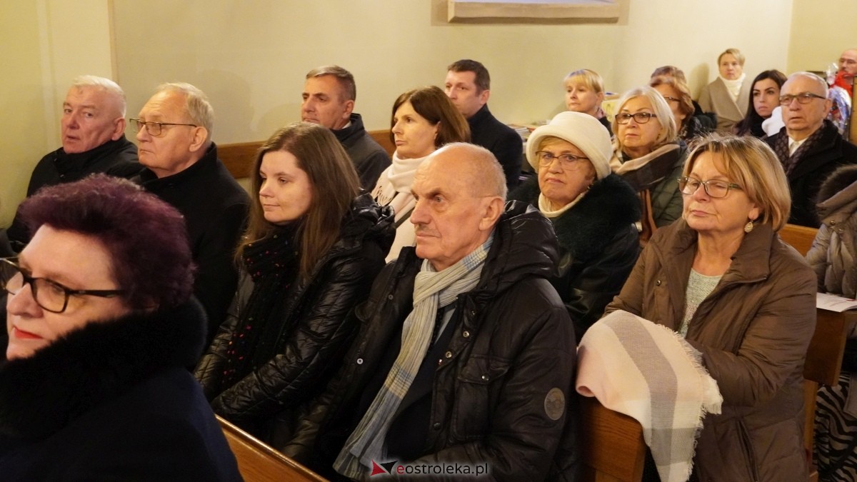 Gala wręczenia wyróżnienia Narodowi i Ojczyźnie z udziałem prof. Jerzego Bralczyka [26.11.2024] - zdjęcie #83 - eOstroleka.pl