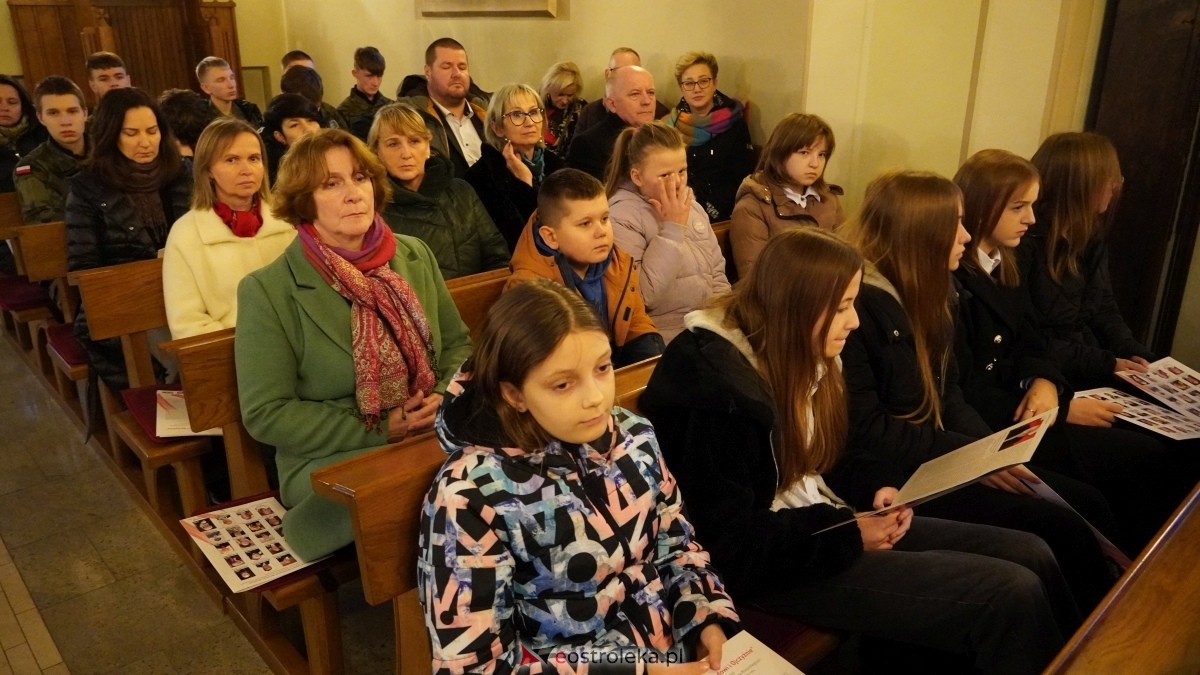 Gala wręczenia wyróżnienia Narodowi i Ojczyźnie z udziałem prof. Jerzego Bralczyka [26.11.2024] - zdjęcie #82 - eOstroleka.pl