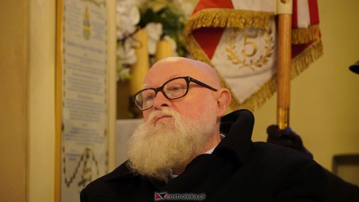 Gala wręczenia wyróżnienia Narodowi i Ojczyźnie z udziałem prof. Jerzego Bralczyka [26.11.2024] - zdjęcie #60 - eOstroleka.pl