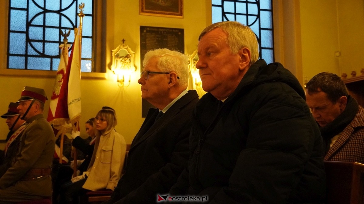Gala wręczenia wyróżnienia Narodowi i Ojczyźnie z udziałem prof. Jerzego Bralczyka [26.11.2024] - zdjęcie #58 - eOstroleka.pl