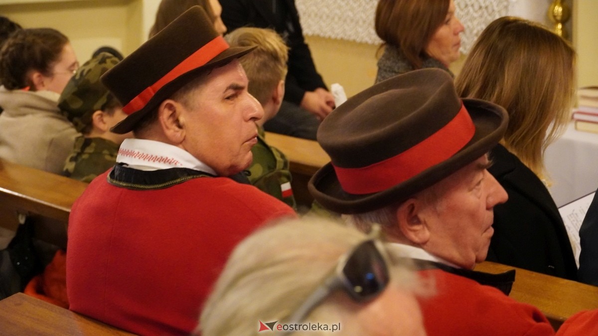 Gala wręczenia wyróżnienia Narodowi i Ojczyźnie z udziałem prof. Jerzego Bralczyka [26.11.2024] - zdjęcie #54 - eOstroleka.pl