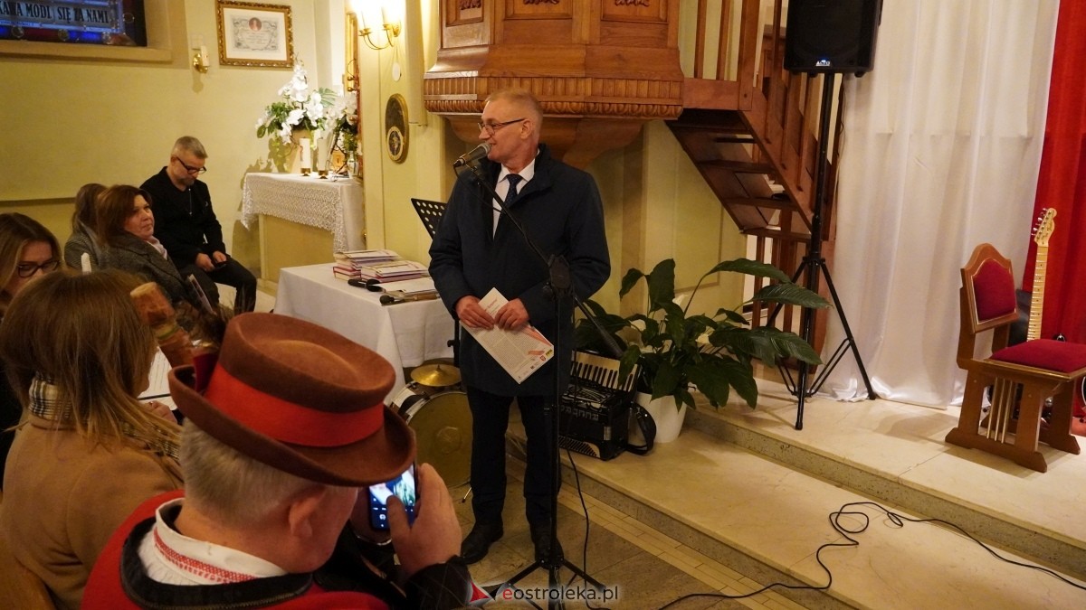 Gala wręczenia wyróżnienia Narodowi i Ojczyźnie z udziałem prof. Jerzego Bralczyka [26.11.2024] - zdjęcie #52 - eOstroleka.pl