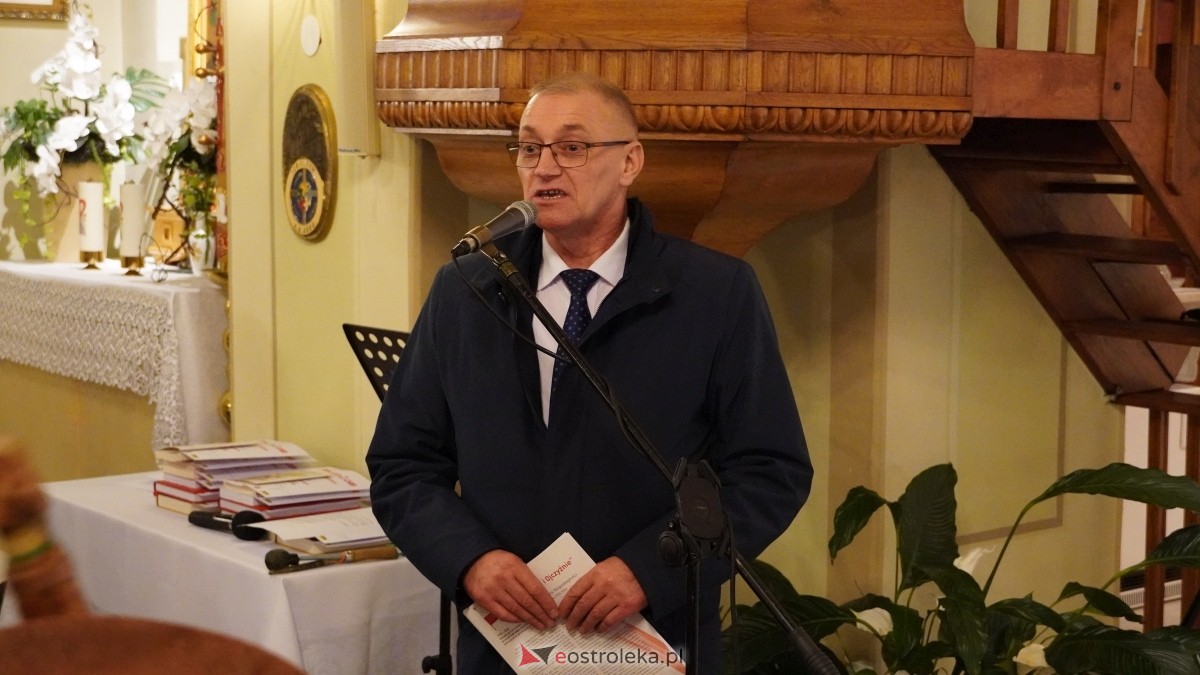Gala wręczenia wyróżnienia Narodowi i Ojczyźnie z udziałem prof. Jerzego Bralczyka [26.11.2024] - zdjęcie #50 - eOstroleka.pl