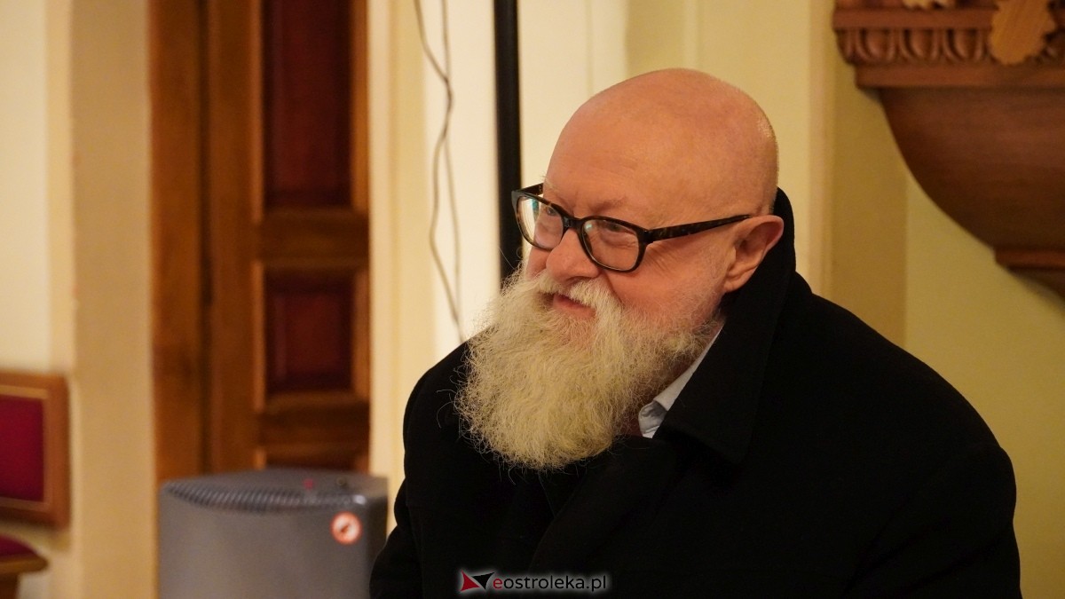 Gala wręczenia wyróżnienia Narodowi i Ojczyźnie z udziałem prof. Jerzego Bralczyka [26.11.2024] - zdjęcie #46 - eOstroleka.pl