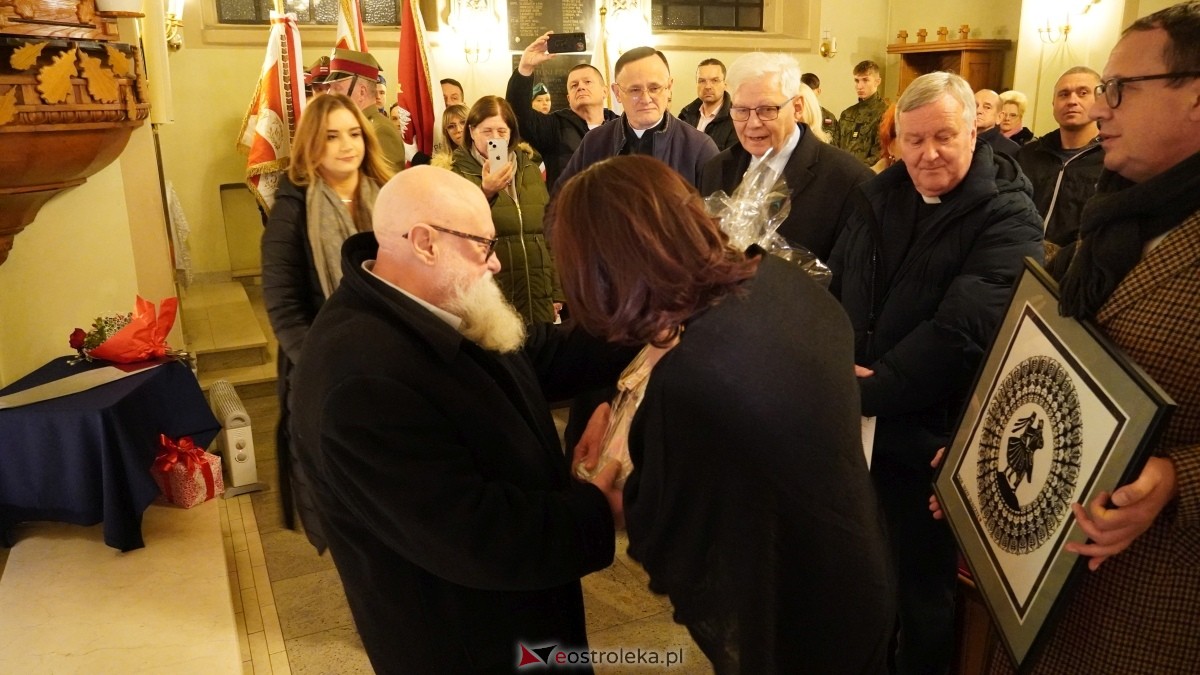 Gala wręczenia wyróżnienia Narodowi i Ojczyźnie z udziałem prof. Jerzego Bralczyka [26.11.2024] - zdjęcie #29 - eOstroleka.pl