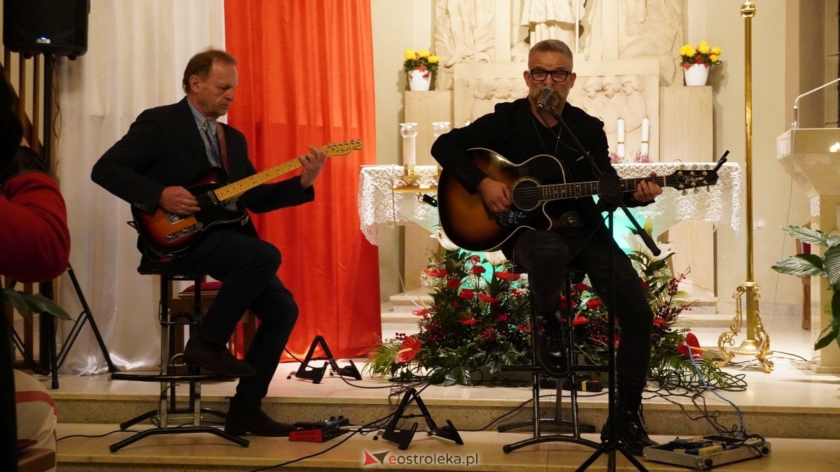 Gala wręczenia wyróżnienia Narodowi i Ojczyźnie z udziałem prof. Jerzego Bralczyka [26.11.2024] - zdjęcie #24 - eOstroleka.pl
