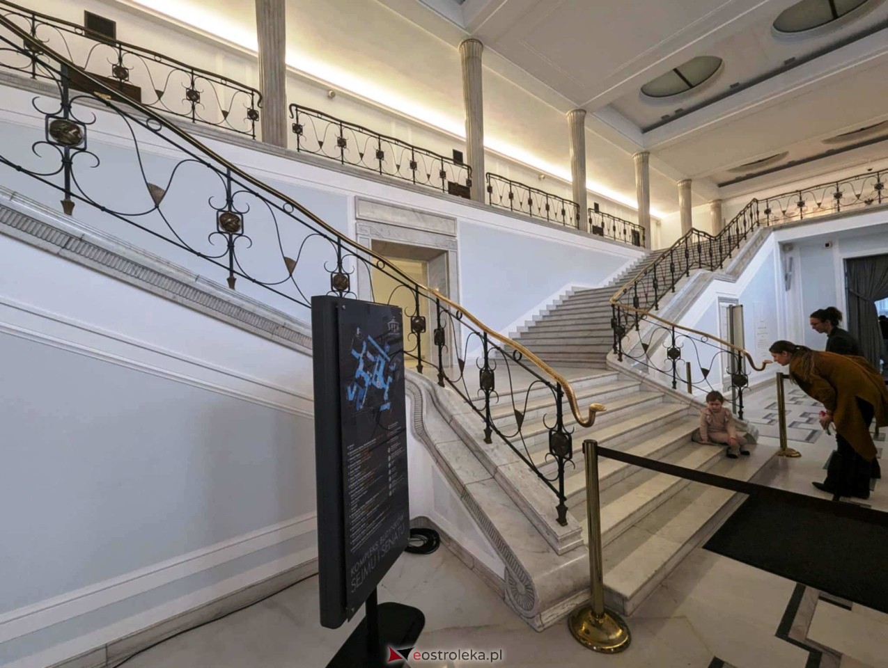 Z wizytą w Sejmie RP na zaproszenie posła Marcina Grabowskiego [26.11.2024] - zdjęcie #11 - eOstroleka.pl