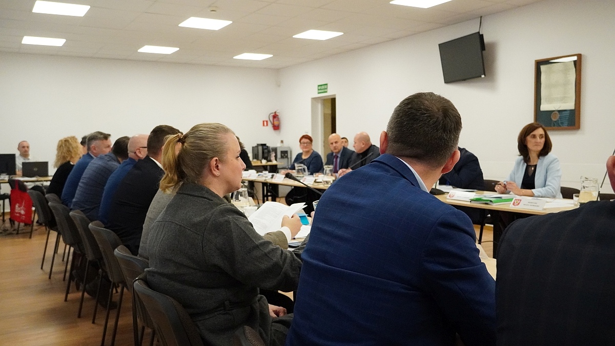 XVI Zwyczajna Sesja Rady Miasta Ostrołęki [28.11.2024] - zdjęcie #36 - eOstroleka.pl