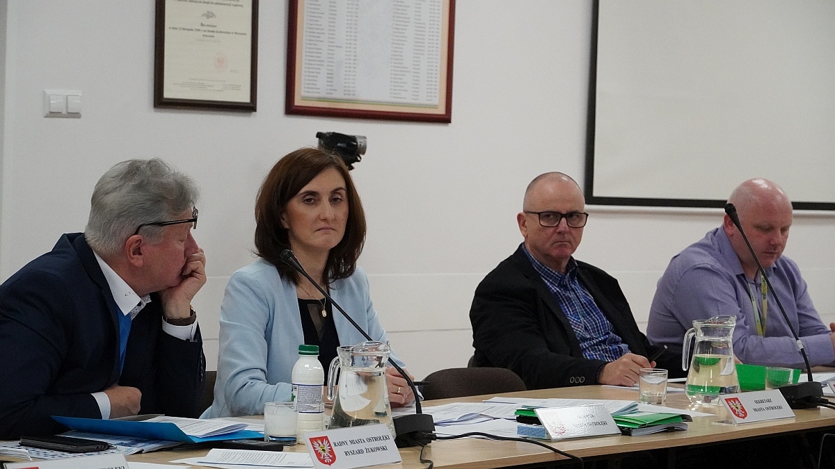 XVI Zwyczajna Sesja Rady Miasta Ostrołęki [28.11.2024] - zdjęcie #31 - eOstroleka.pl