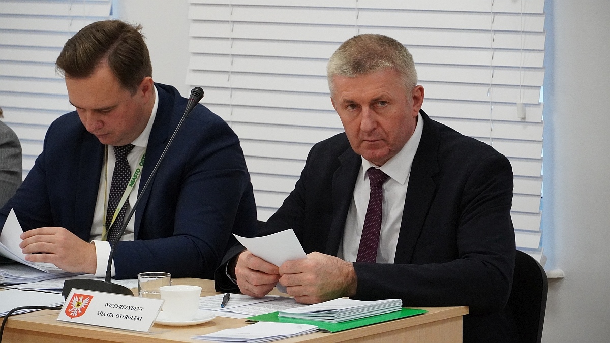 XVI Zwyczajna Sesja Rady Miasta Ostrołęki [28.11.2024] - zdjęcie #2 - eOstroleka.pl