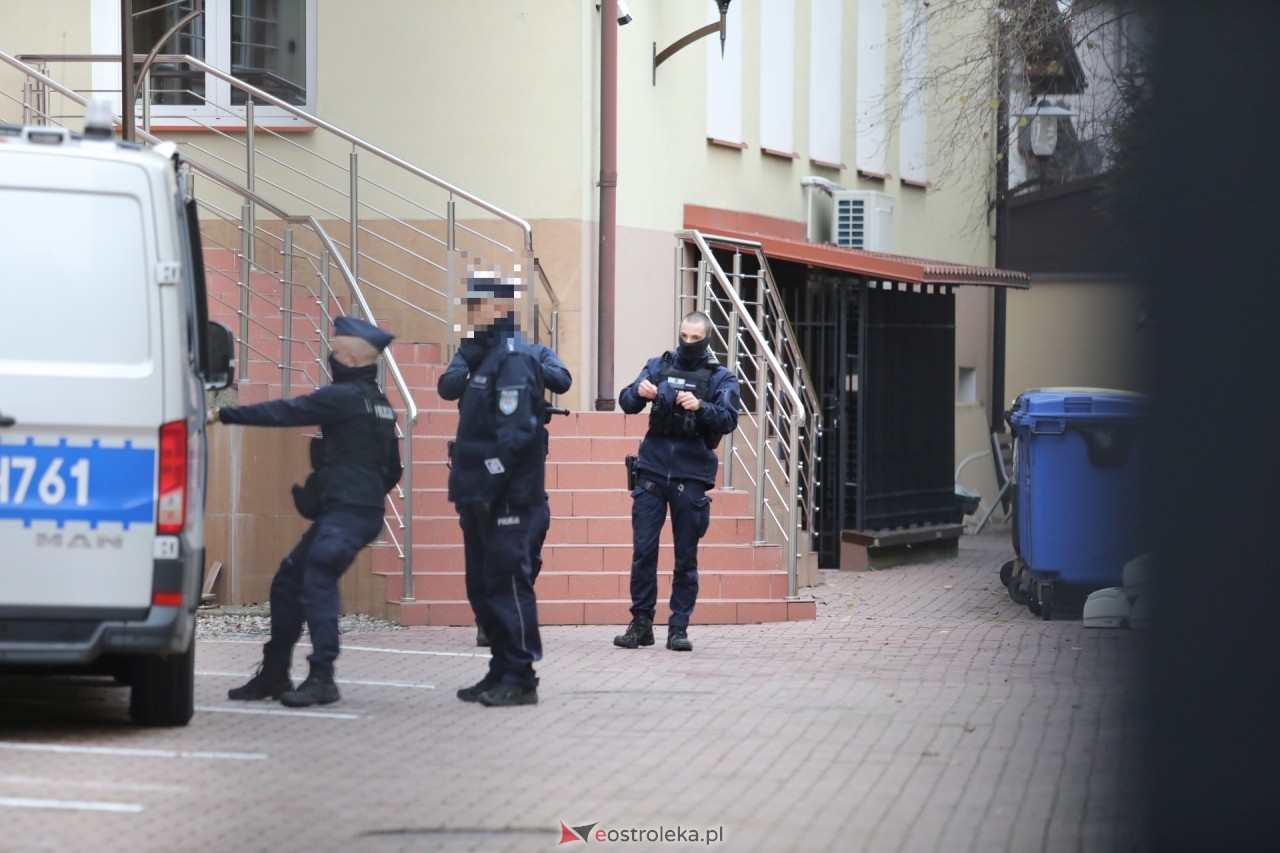 Posiedzenie aresztowe ws. odnalezionych zwłok w Myszyńcu [30.11.2024] - zdjęcie #53 - eOstroleka.pl