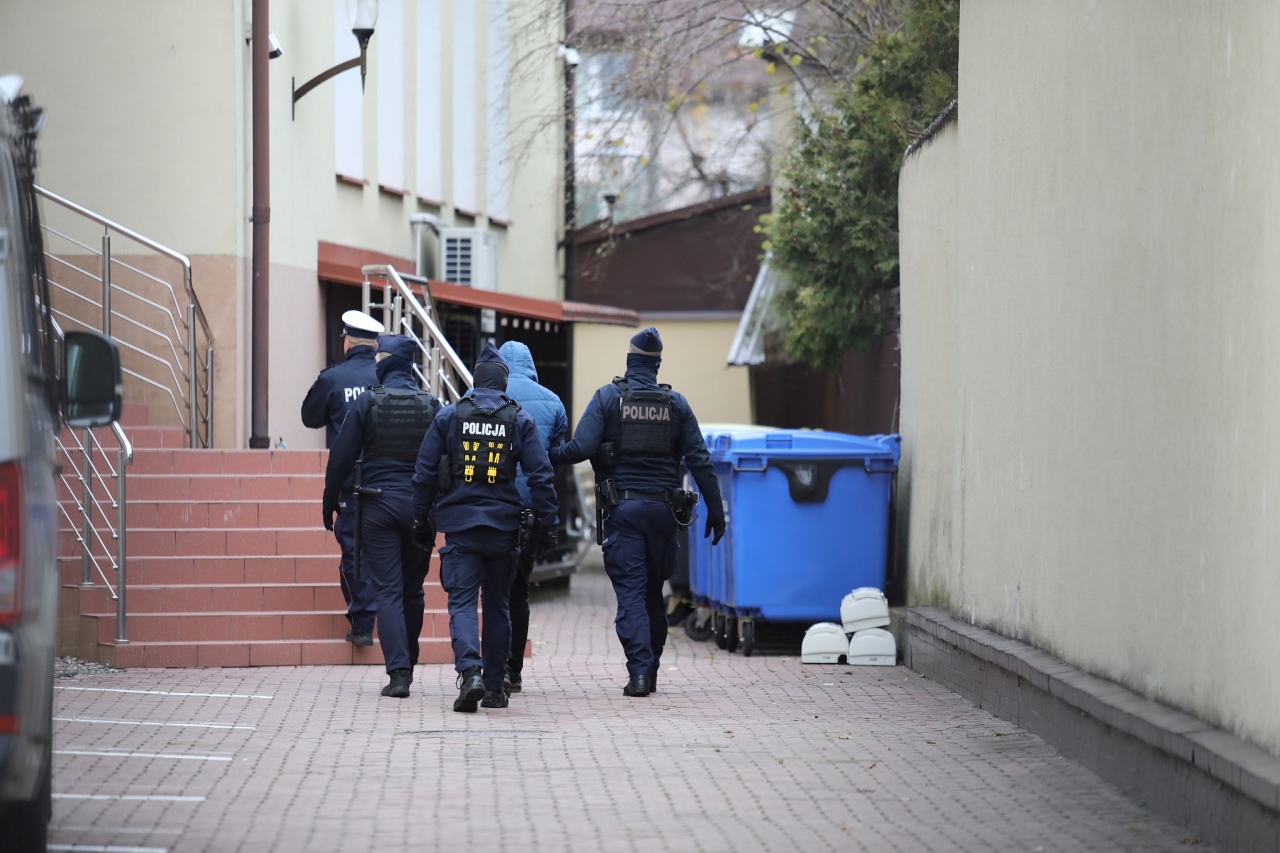 Posiedzenie aresztowe ws. odnalezionych zwłok w Myszyńcu [30.11.2024] - zdjęcie #22 - eOstroleka.pl