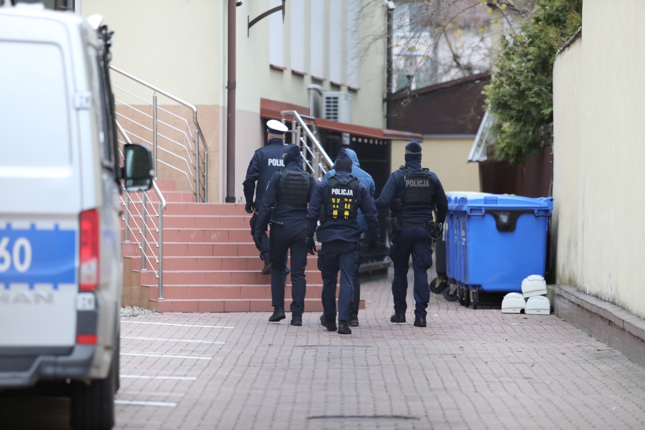 Posiedzenie aresztowe ws. odnalezionych zwłok w Myszyńcu [30.11.2024] - zdjęcie #21 - eOstroleka.pl