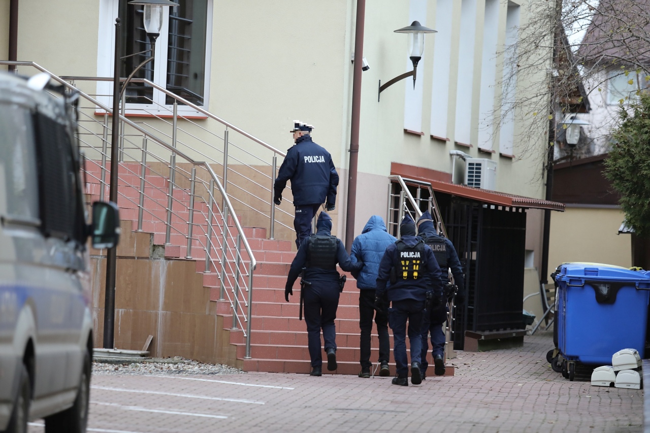 Posiedzenie aresztowe ws. odnalezionych zwłok w Myszyńcu [30.11.2024] - zdjęcie #20 - eOstroleka.pl