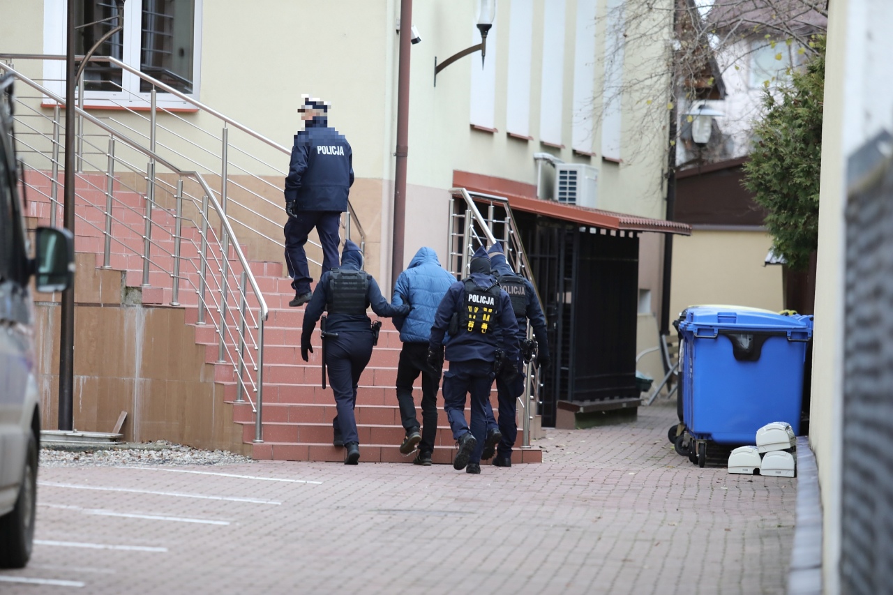 Posiedzenie aresztowe ws. odnalezionych zwłok w Myszyńcu [30.11.2024] - zdjęcie #19 - eOstroleka.pl