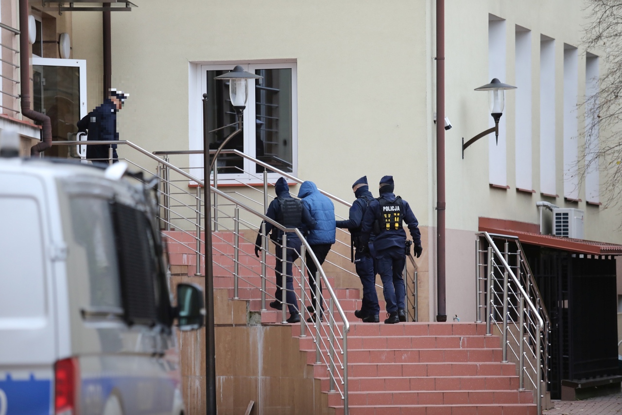 Posiedzenie aresztowe ws. odnalezionych zwłok w Myszyńcu [30.11.2024] - zdjęcie #11 - eOstroleka.pl