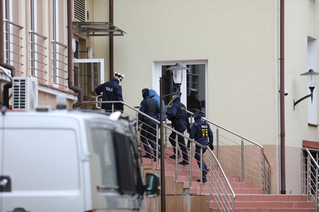 Posiedzenie aresztowe ws. odnalezionych zwłok w Myszyńcu [30.11.2024] - zdjęcie #7 - eOstroleka.pl