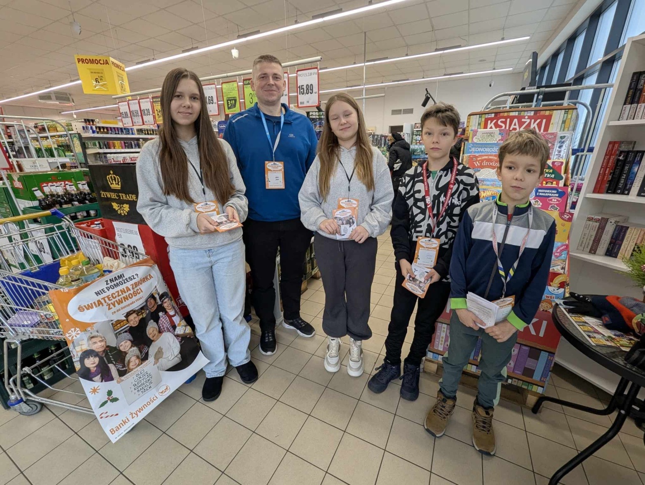 Świąteczna Zbiórka Żywności w Ostrołęce [30.11.2024] - zdjęcie #28 - eOstroleka.pl