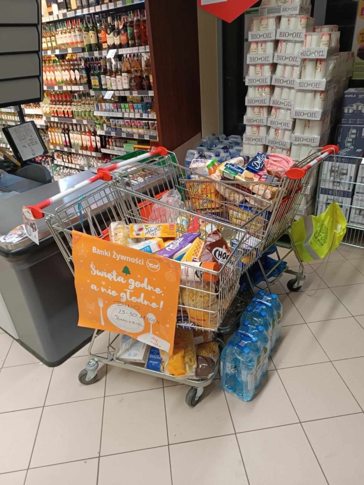Świąteczna Zbiórka Żywności w Ostrołęce [30.11.2024] - zdjęcie #11 - eOstroleka.pl
