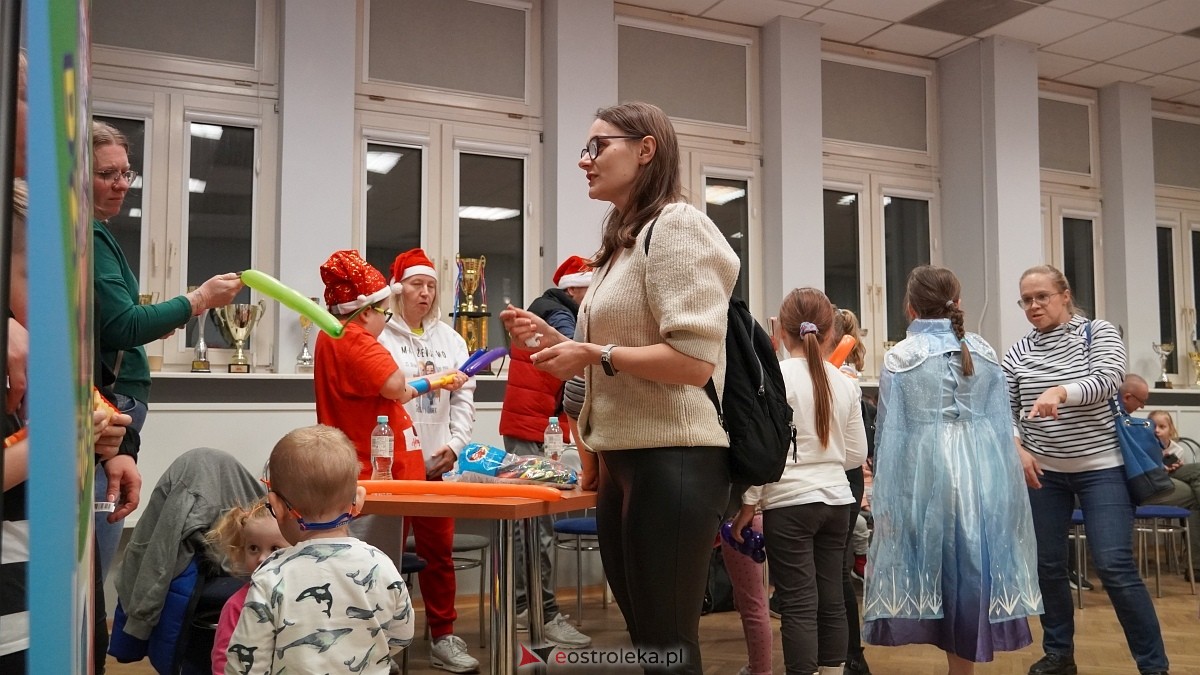 Spotkanie Andrzejkowe osiedla Dzieci Polskich [30.11.2024] - zdjęcie #12 - eOstroleka.pl