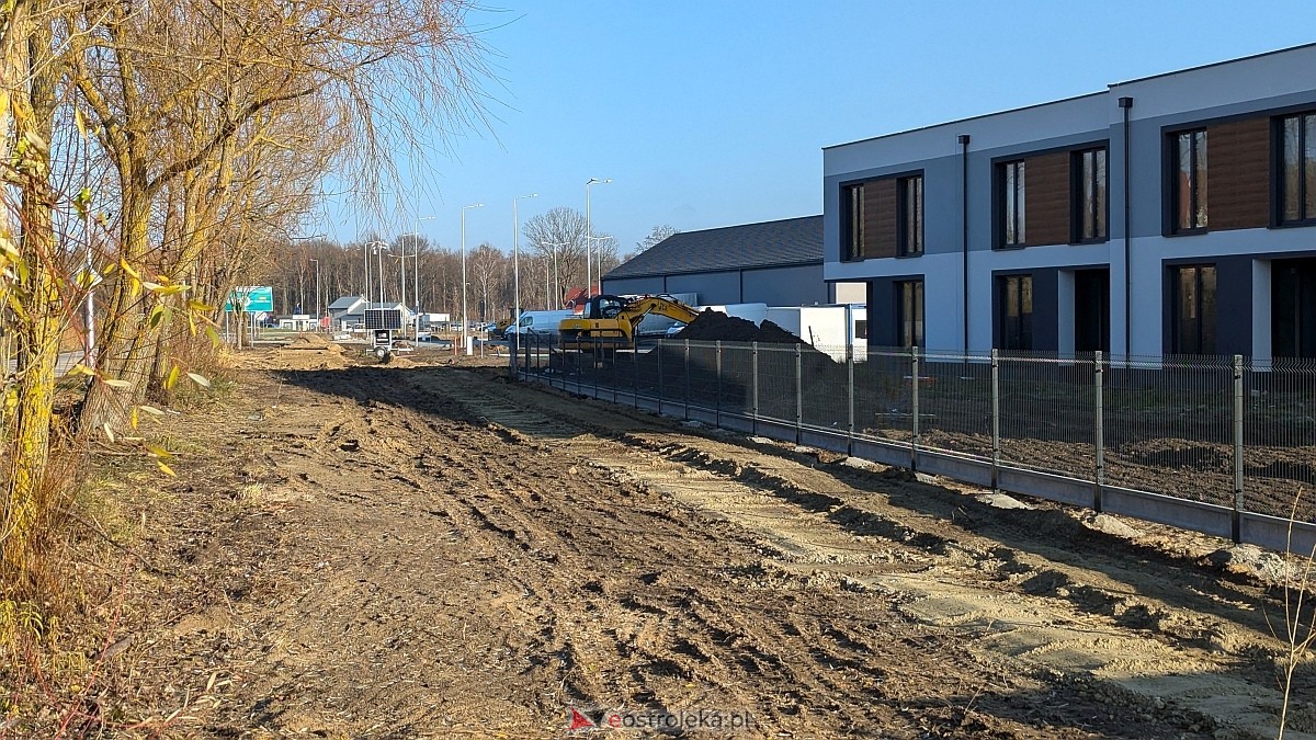Budowa sklepu netto w Ostrołęce [1.12.2024] - zdjęcie #49 - eOstroleka.pl