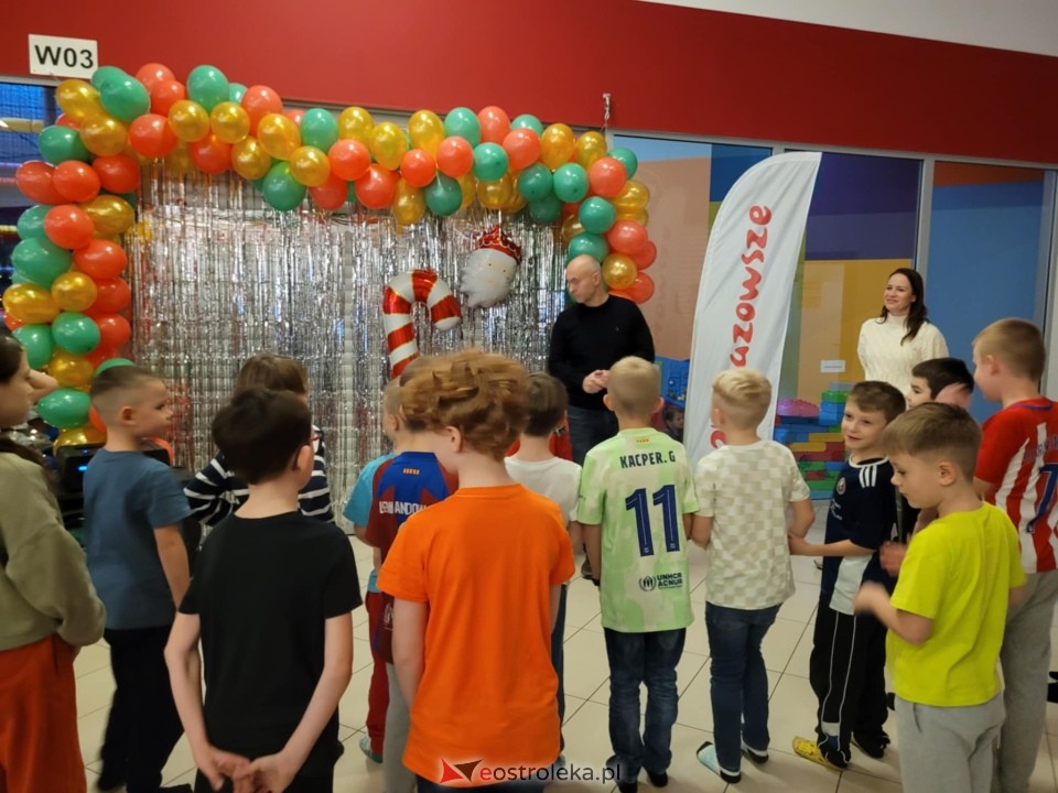 Mikołajki na sportowo z Koroną Ostrołęka [1.12.2024] - zdjęcie #75 - eOstroleka.pl