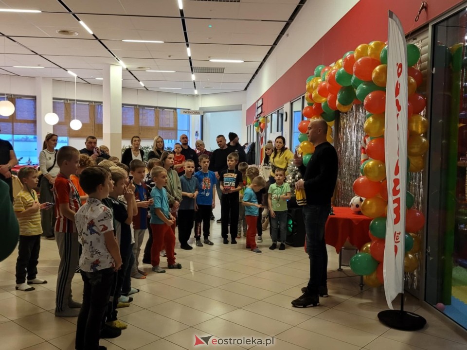 Mikołajki na sportowo z Koroną Ostrołęka [1.12.2024] - zdjęcie #71 - eOstroleka.pl