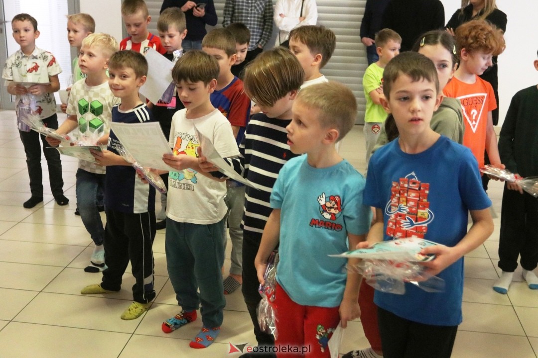 Mikołajki na sportowo z Koroną Ostrołęka [1.12.2024] - zdjęcie #15 - eOstroleka.pl