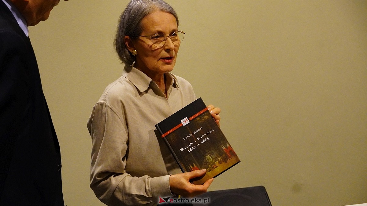 Historyczna promocja książki i wystawa w Mauzoleum Bitwy pod Ostrołęką [29.11.2024]] - zdjęcie #16 - eOstroleka.pl