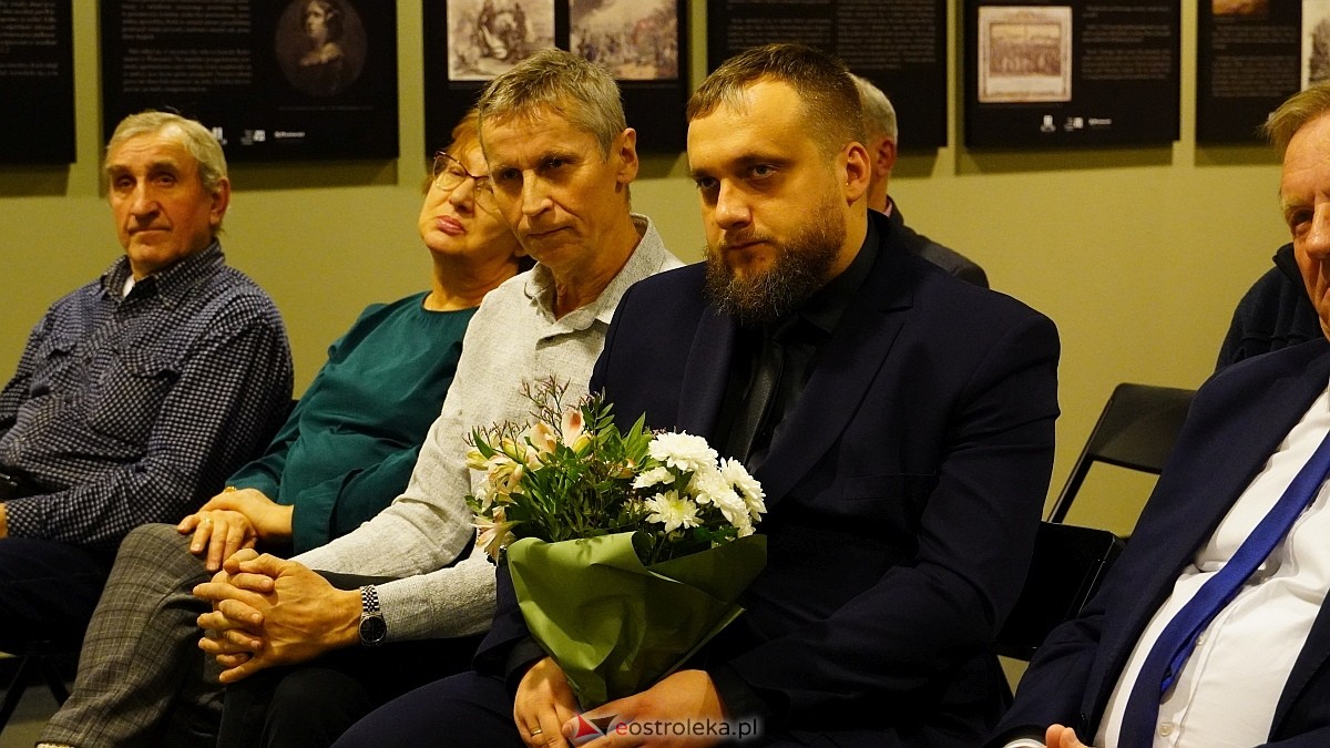 Historyczna promocja książki i wystawa w Mauzoleum Bitwy pod Ostrołęką [29.11.2024]] - zdjęcie #3 - eOstroleka.pl