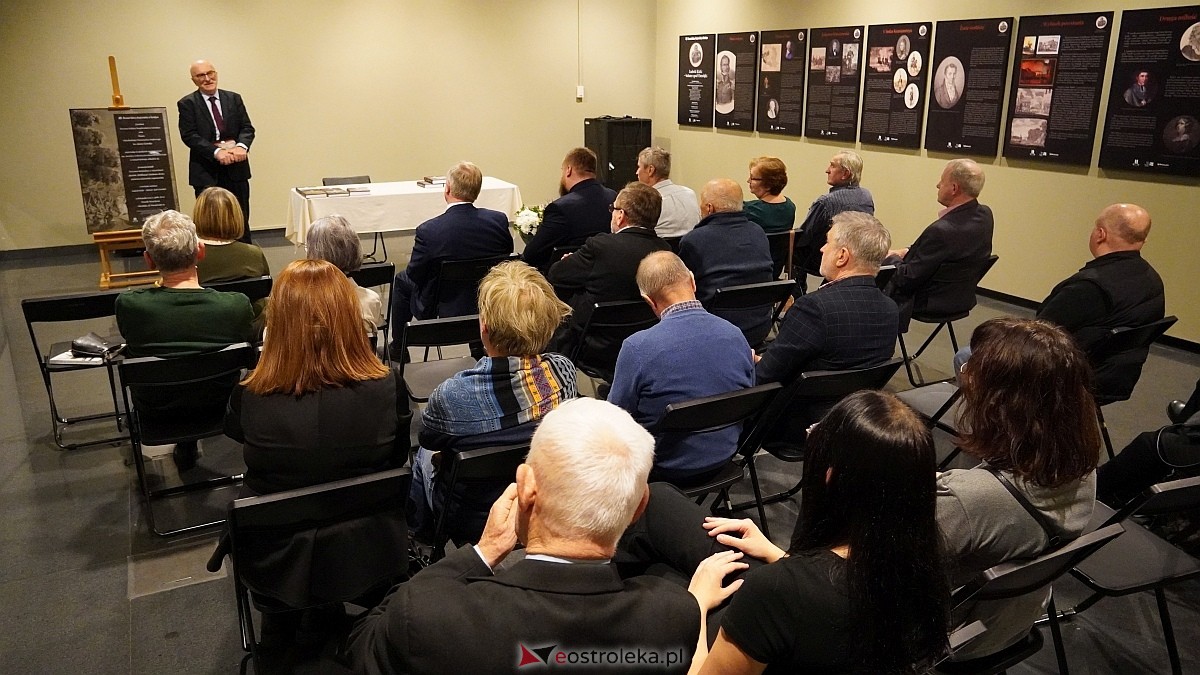 Historyczna promocja książki i wystawa w Mauzoleum Bitwy pod Ostrołęką [29.11.2024]] - zdjęcie #2 - eOstroleka.pl