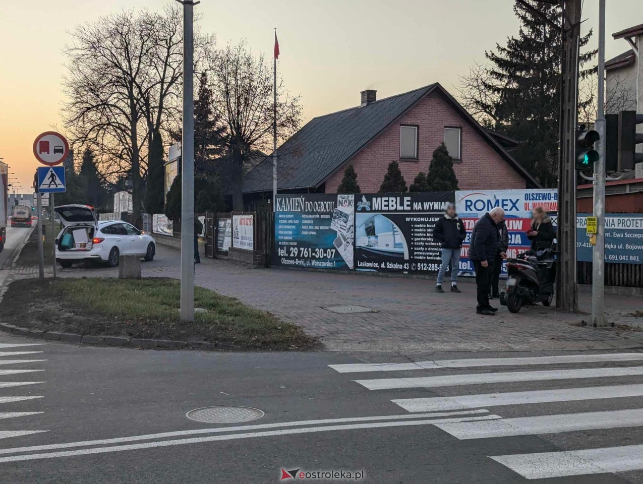 Wypadek na skrzyżowaniu ulic Witosa i Traugutta w Ostrołęce [02.12.2024] - zdjęcie #6 - eOstroleka.pl