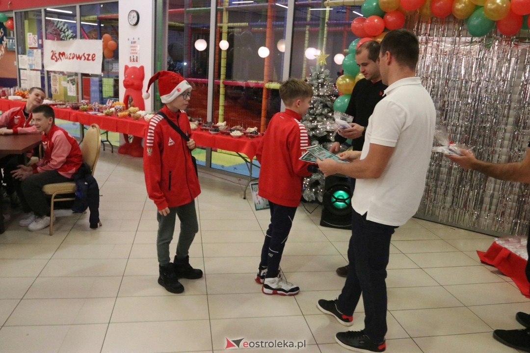 Mikołajki na sportowo z Diamentem Ostrołęka [02.12.2024] - zdjęcie #44 - eOstroleka.pl