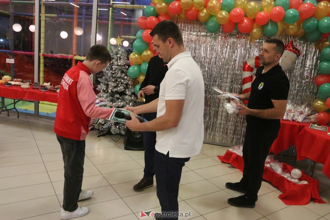 Mikołajki na sportowo z Diamentem Ostrołęka [02.12.2024] - zdjęcie #31 - eOstroleka.pl