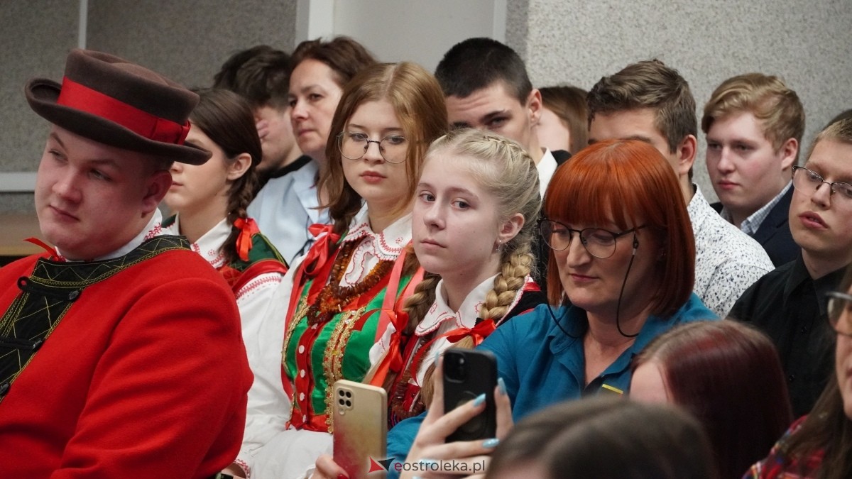 VI Olimpiada wiedzy o Kurpiach [03.12.2024] - zdjęcie #53 - eOstroleka.pl