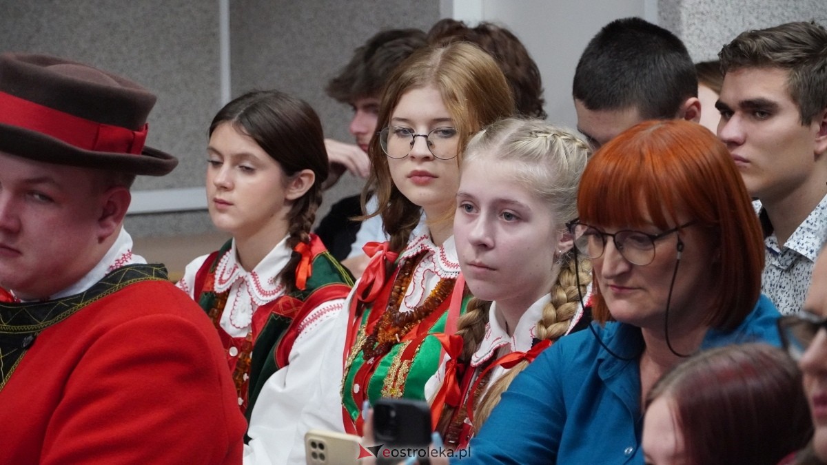 VI Olimpiada wiedzy o Kurpiach [03.12.2024] - zdjęcie #51 - eOstroleka.pl