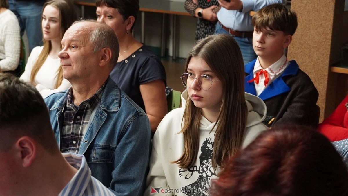 VI Olimpiada wiedzy o Kurpiach [03.12.2024] - zdjęcie #48 - eOstroleka.pl