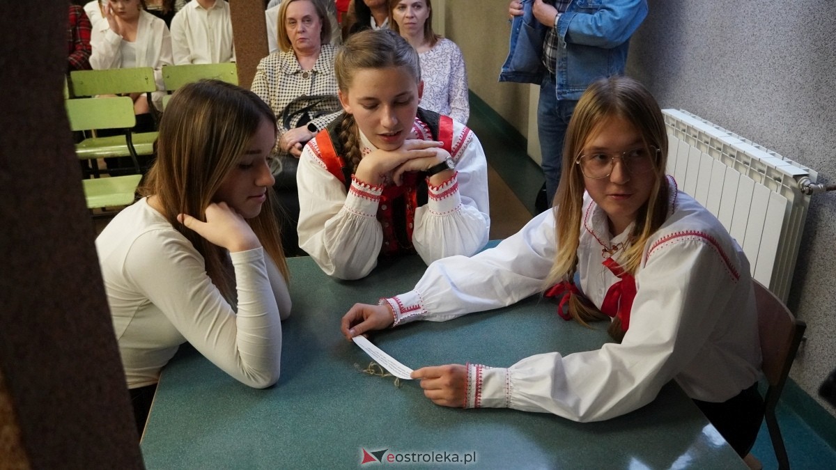 VI Olimpiada wiedzy o Kurpiach [03.12.2024] - zdjęcie #20 - eOstroleka.pl