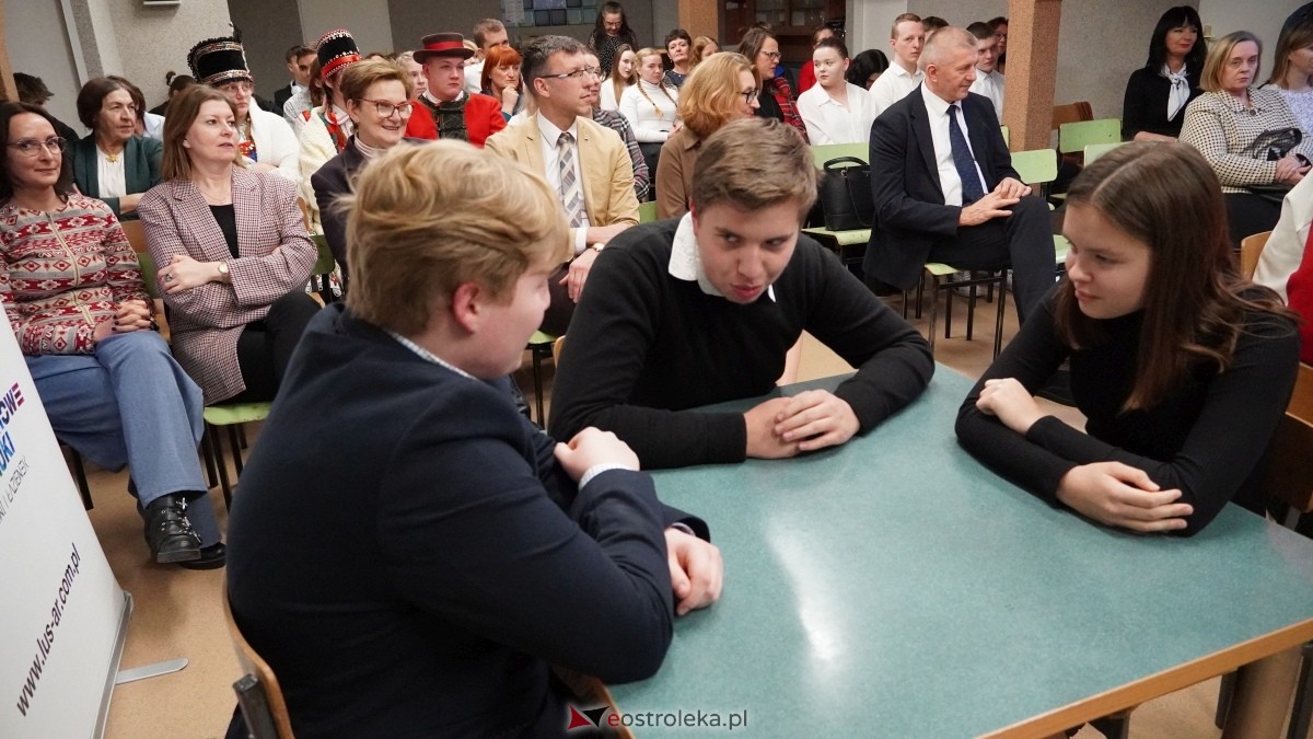 VI Olimpiada wiedzy o Kurpiach [03.12.2024] - zdjęcie #16 - eOstroleka.pl