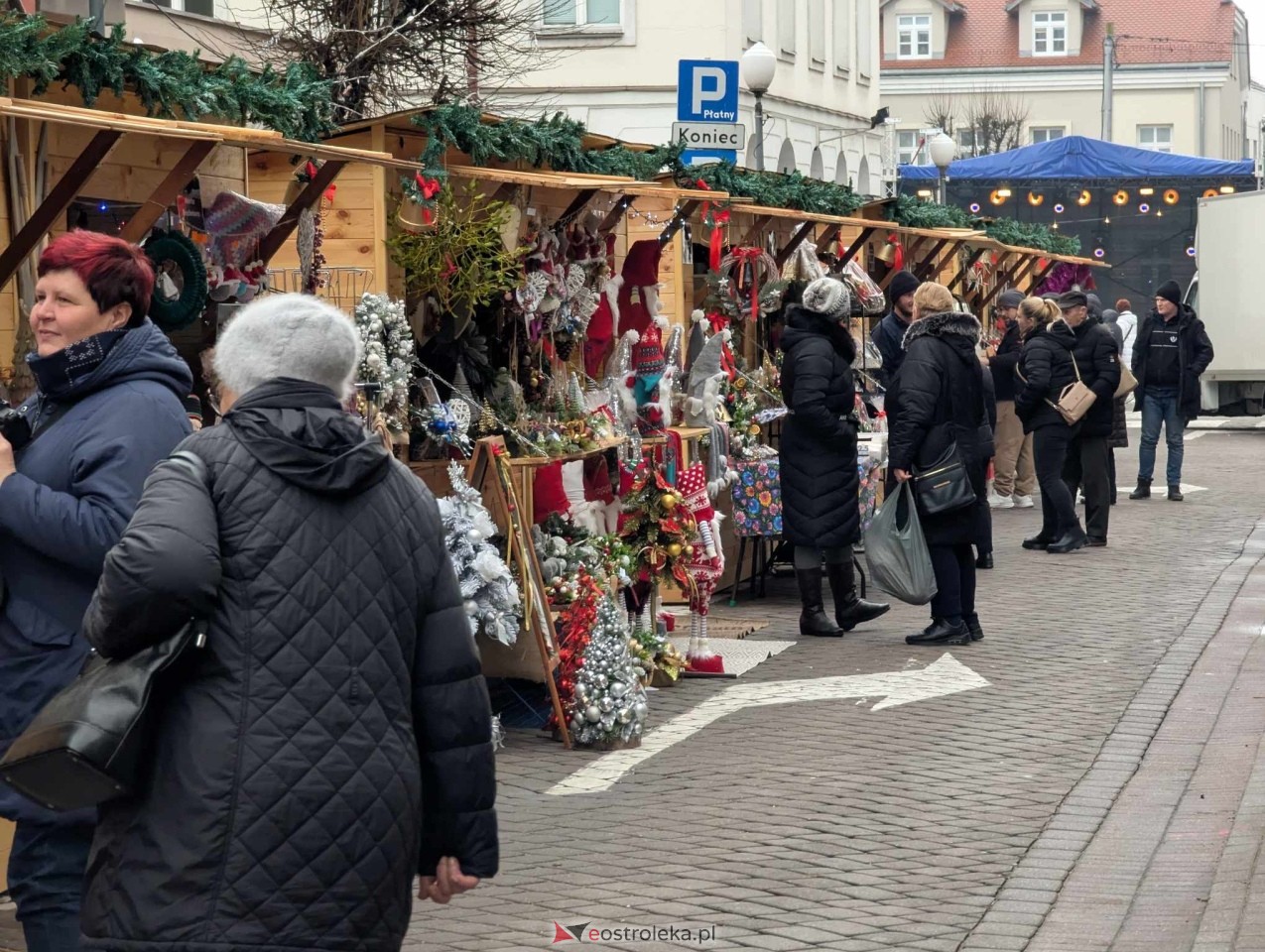 II Kurpiowski Jarmark Bożonarodzeniowy w Ostrołęce wystartował [05.12.2024] - zdjęcie #154 - eOstroleka.pl