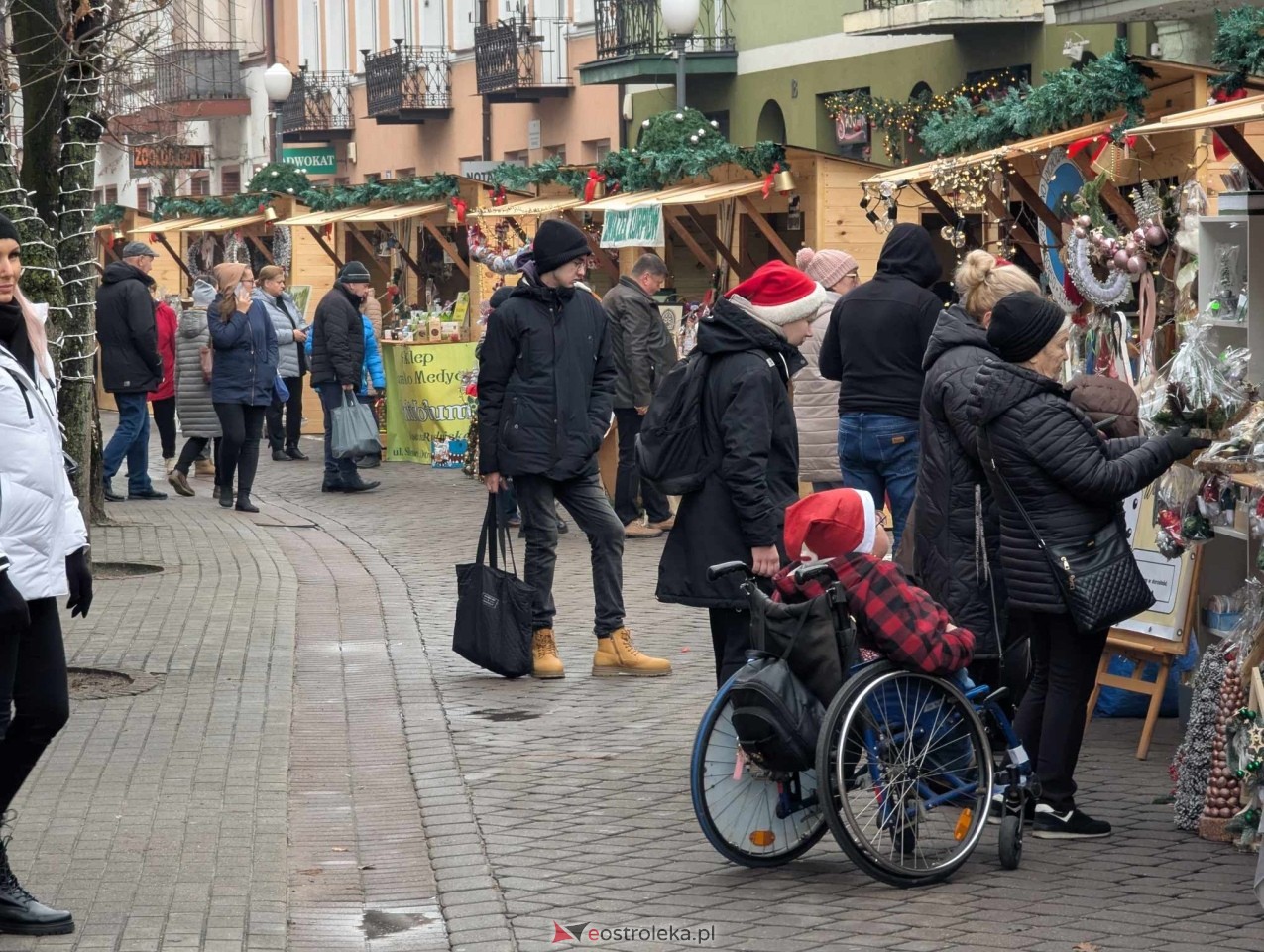 II Kurpiowski Jarmark Bożonarodzeniowy w Ostrołęce wystartował [05.12.2024] - zdjęcie #150 - eOstroleka.pl
