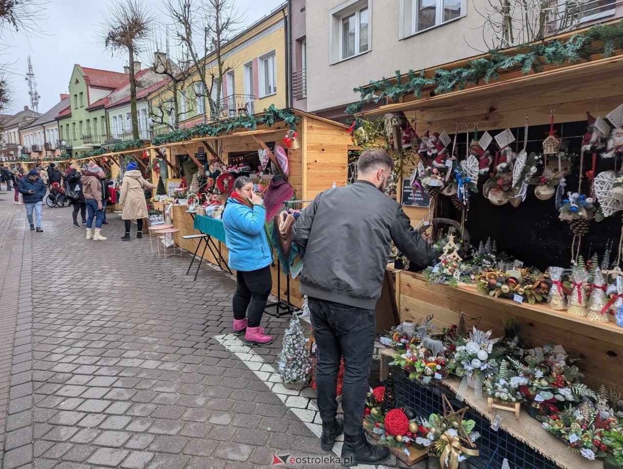 II Kurpiowski Jarmark Bożonarodzeniowy w Ostrołęce wystartował [05.12.2024] - zdjęcie #140 - eOstroleka.pl