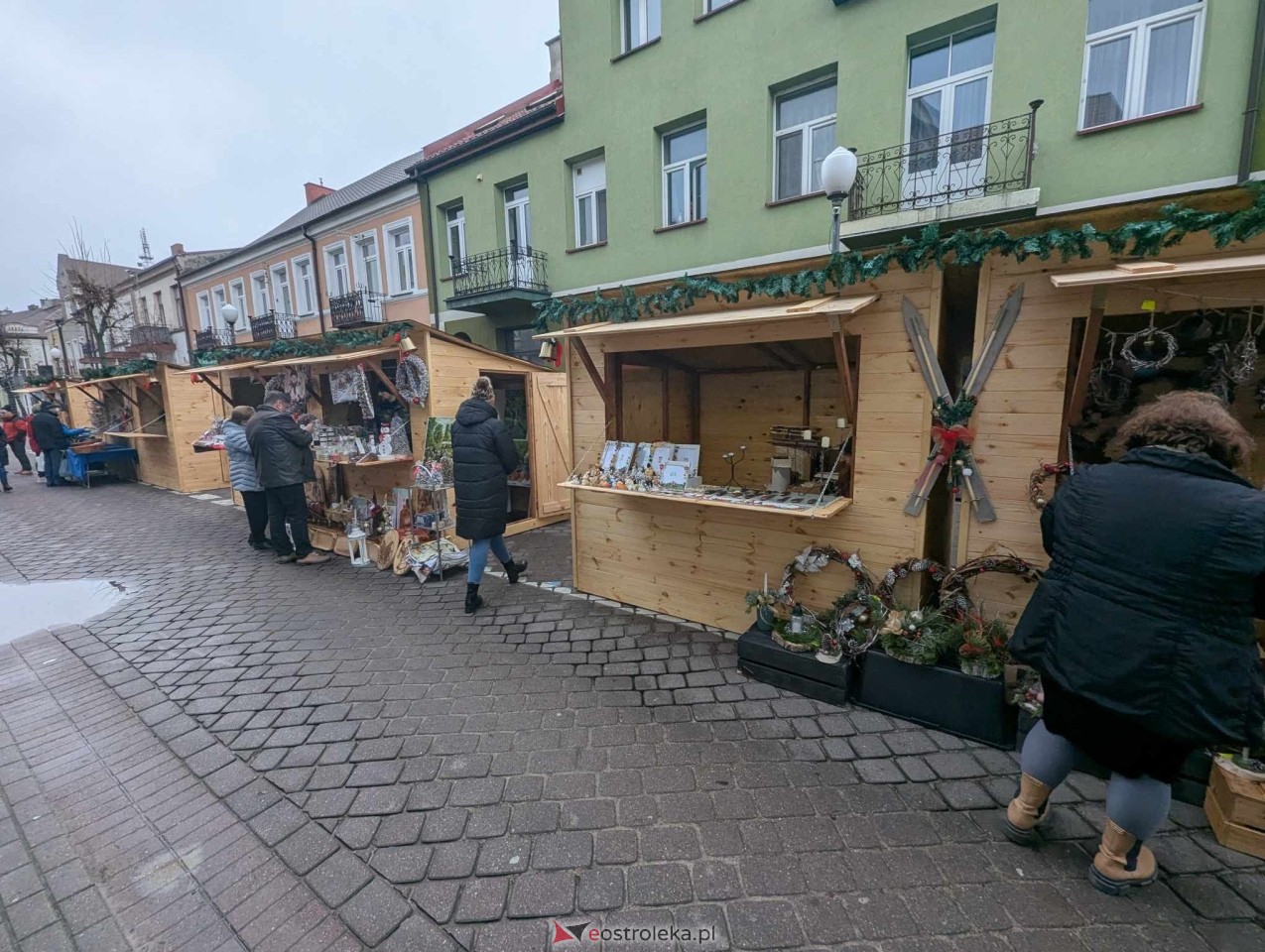 II Kurpiowski Jarmark Bożonarodzeniowy w Ostrołęce wystartował [05.12.2024] - zdjęcie #129 - eOstroleka.pl