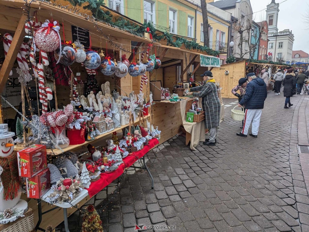 II Kurpiowski Jarmark Bożonarodzeniowy w Ostrołęce wystartował [05.12.2024] - zdjęcie #128 - eOstroleka.pl