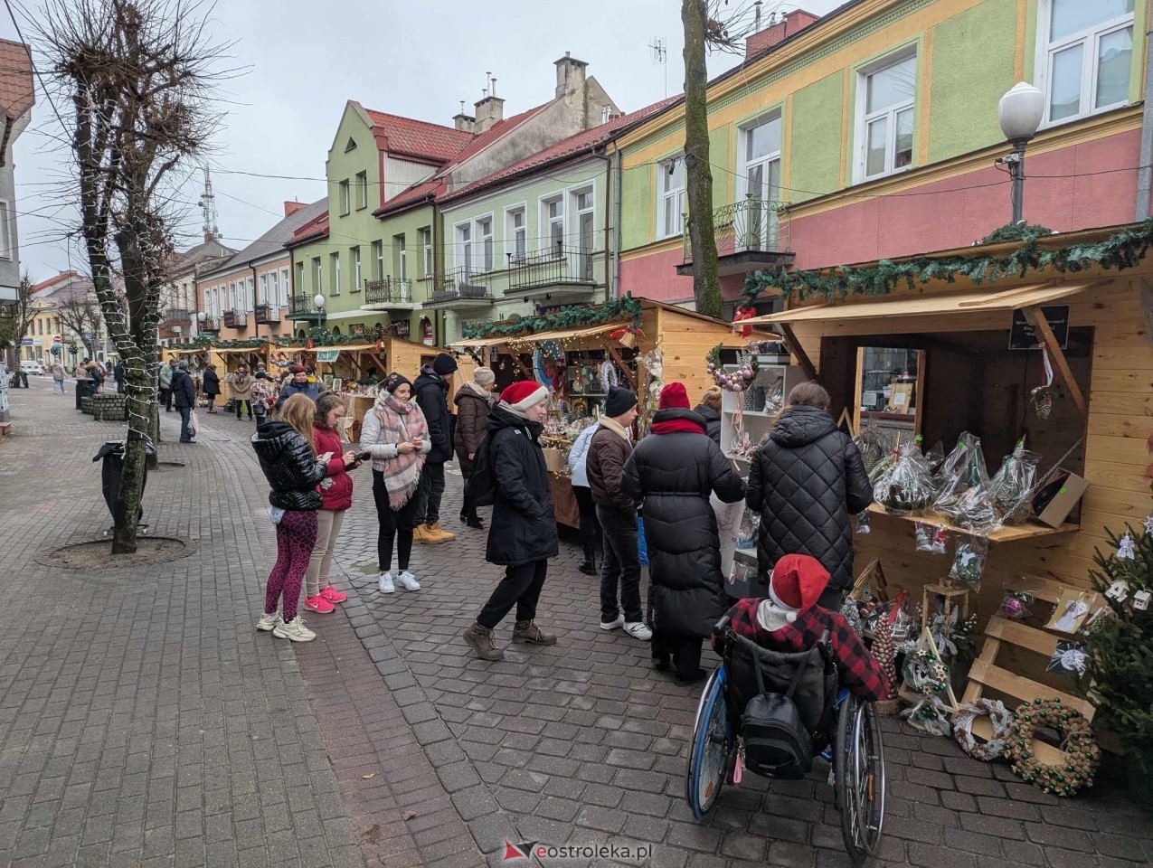 II Kurpiowski Jarmark Bożonarodzeniowy w Ostrołęce wystartował [05.12.2024] - zdjęcie #124 - eOstroleka.pl