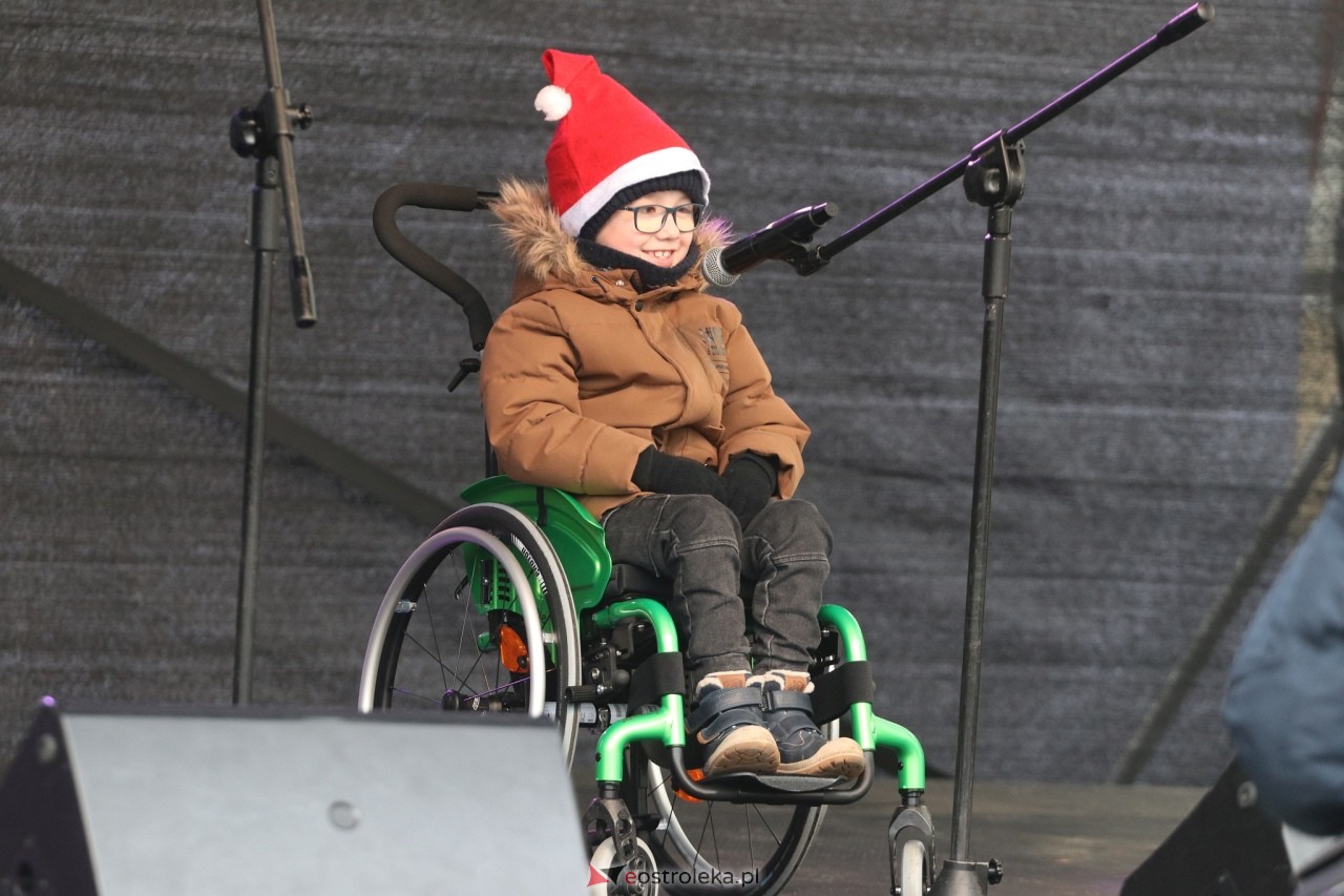 II Kurpiowski Jarmark Bożonarodzeniowy w Ostrołęce wystartował [05.12.2024] - zdjęcie #87 - eOstroleka.pl