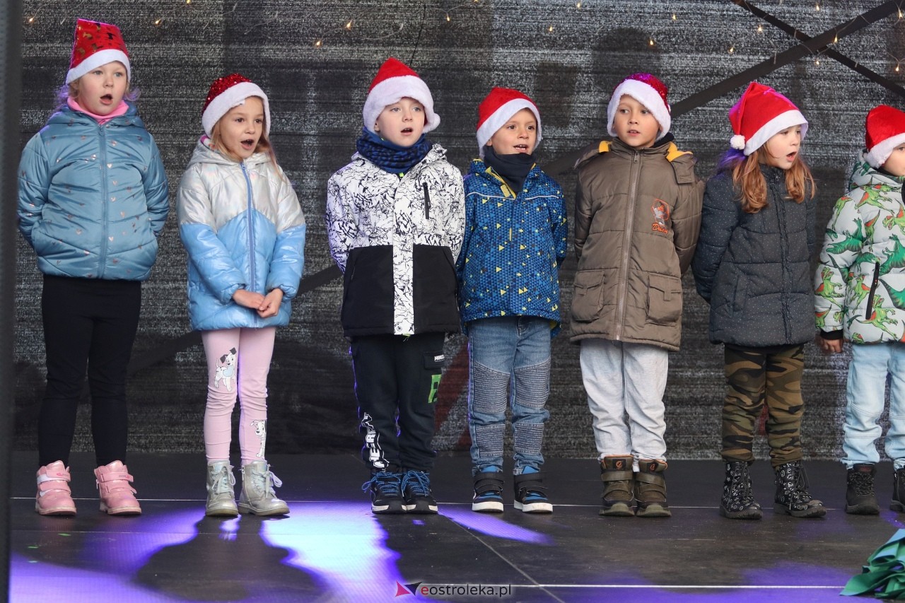 II Kurpiowski Jarmark Bożonarodzeniowy w Ostrołęce wystartował [05.12.2024] - zdjęcie #34 - eOstroleka.pl