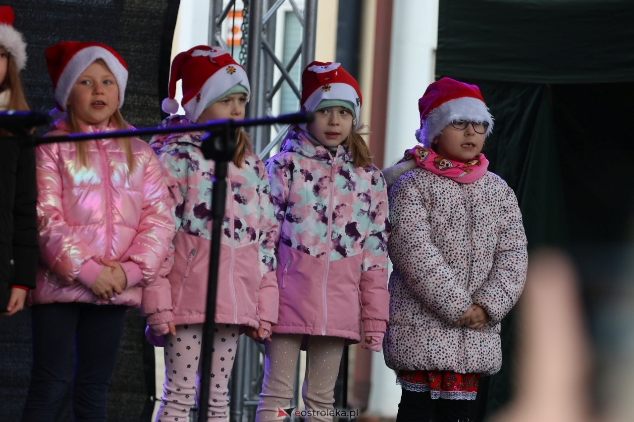 II Kurpiowski Jarmark Bożonarodzeniowy w Ostrołęce wystartował [05.12.2024] - zdjęcie #28 - eOstroleka.pl