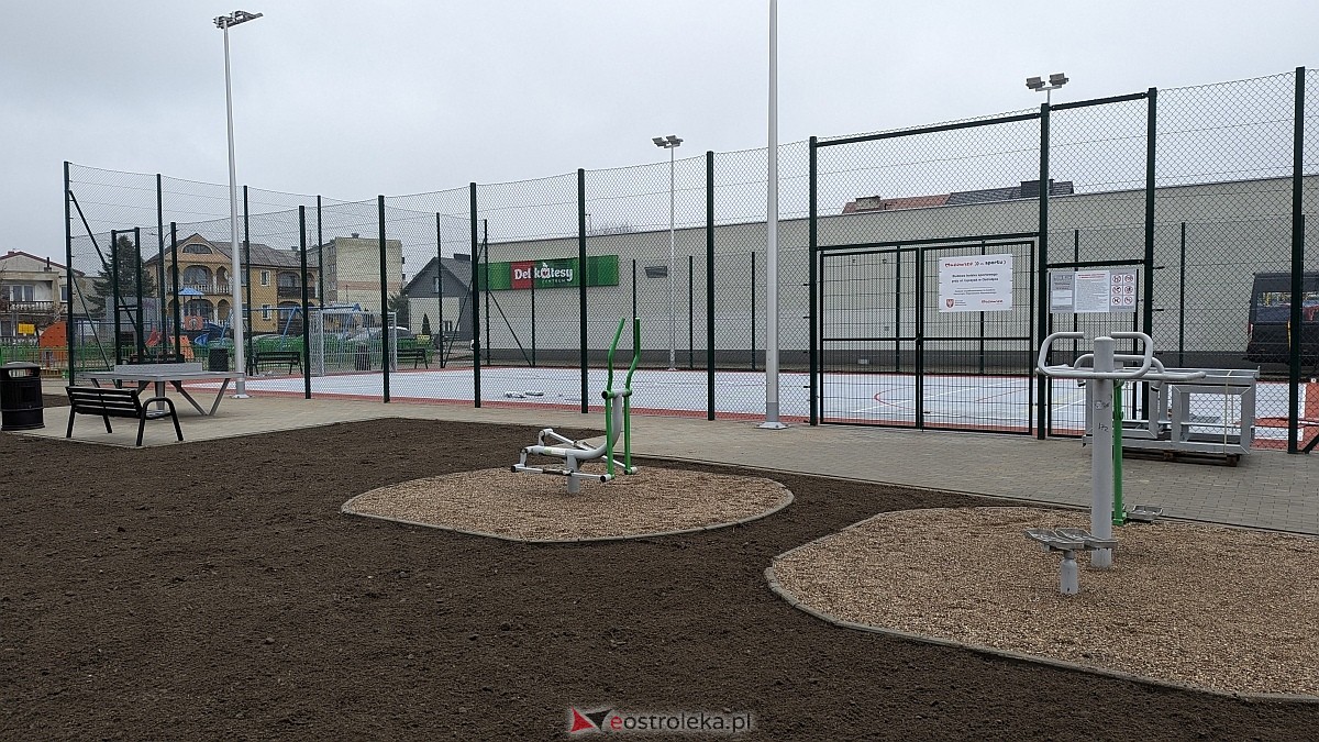 Budowa boiska na osiedlu Łęczysk zakończona [05.12.2024] - zdjęcie #1 - eOstroleka.pl