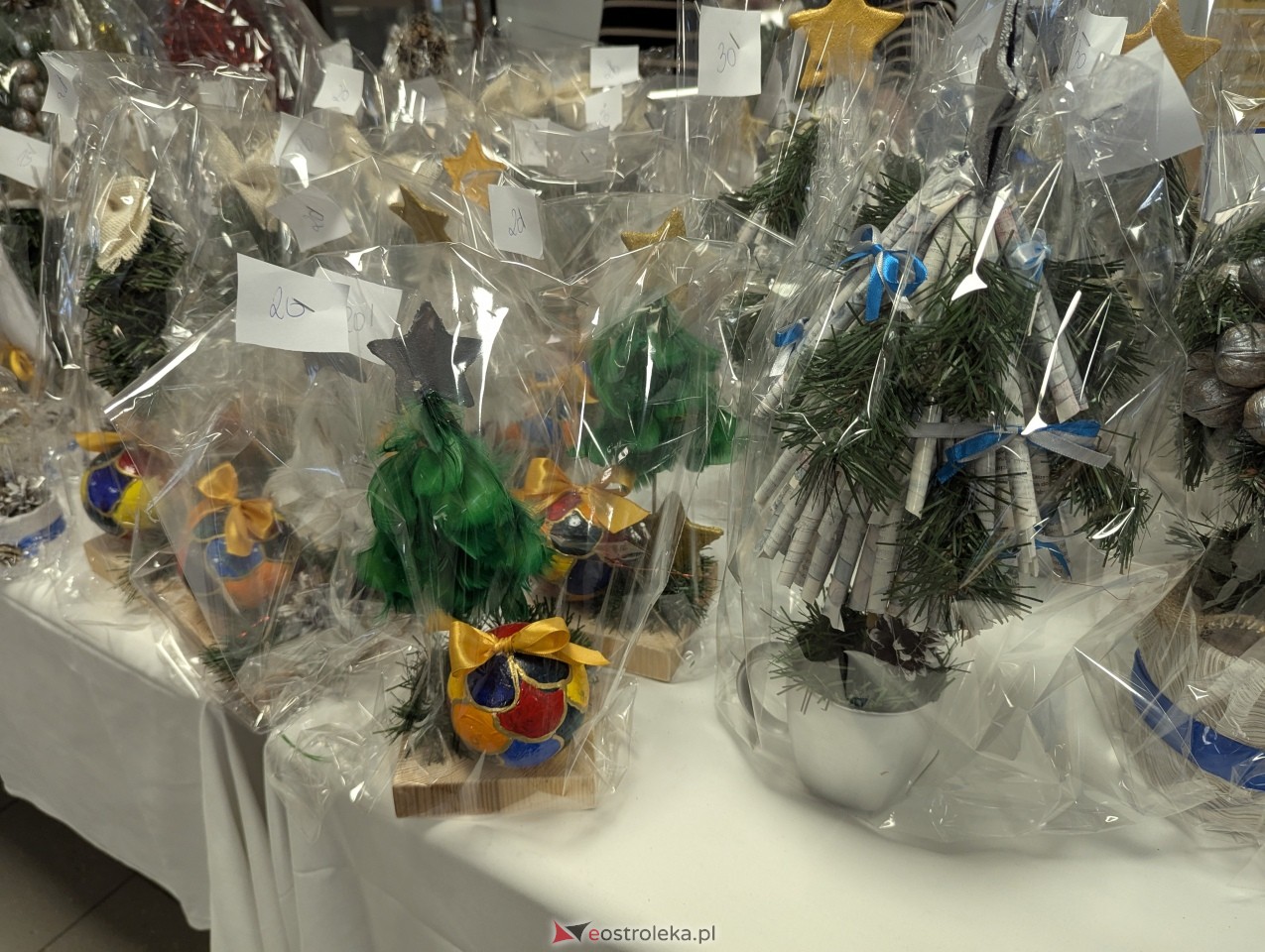 Mikołajkowy kiermasz w ostrołęckim szpitalu [06.12.2024] - zdjęcie #18 - eOstroleka.pl